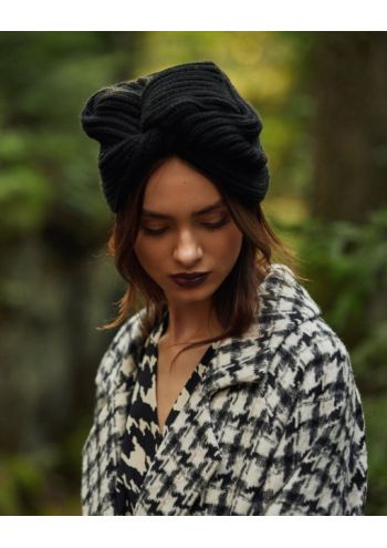 Twist - czapka typu turban z fantazyjnym supłem, czarna TOVA - 1